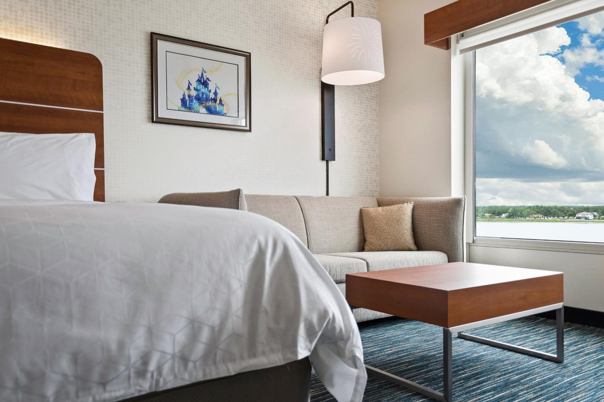 Express&suites Orlando- Buena Vista, An Ihg
