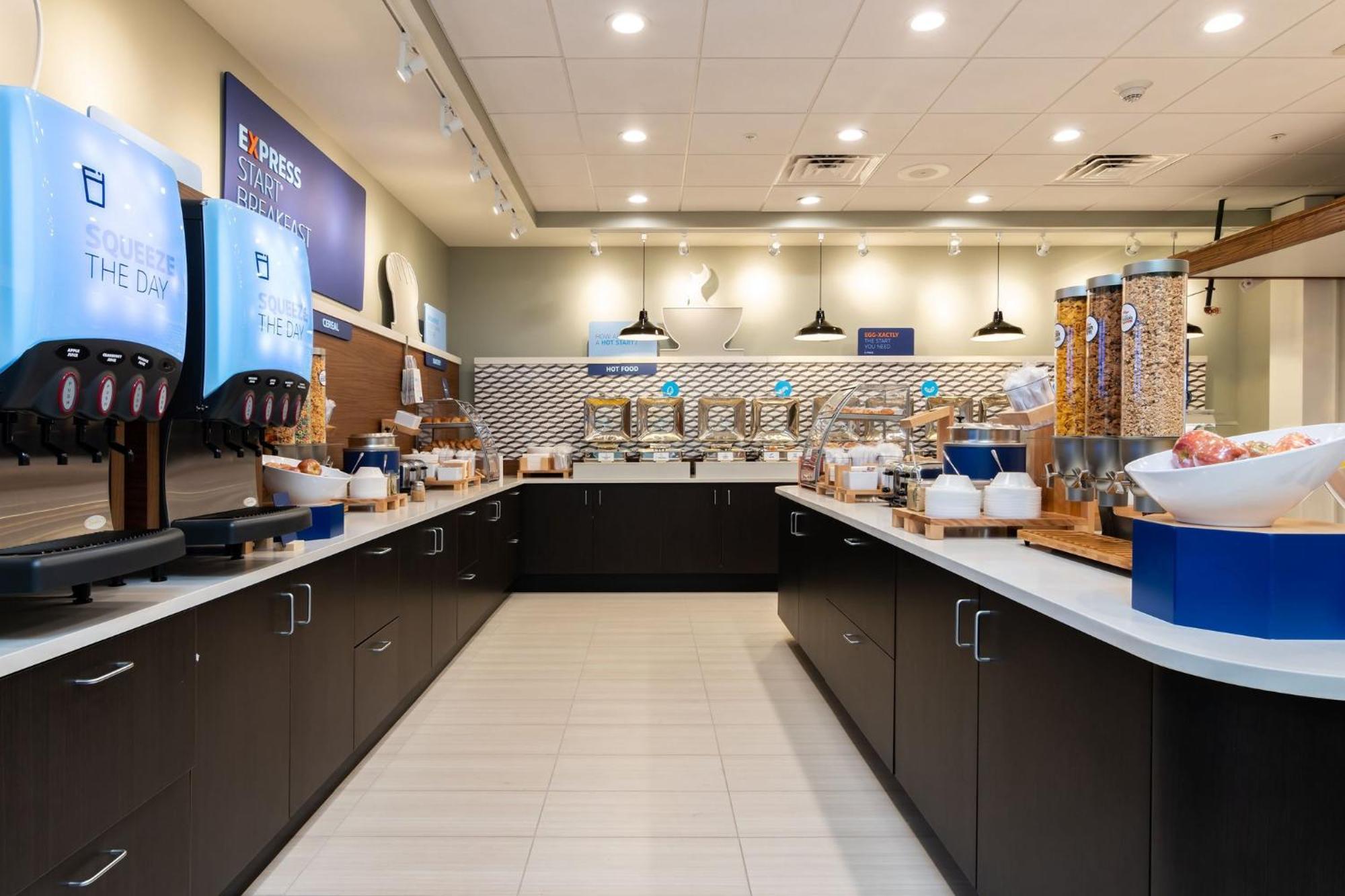 Express & Orlando- Buena Vista By Ihg 3*