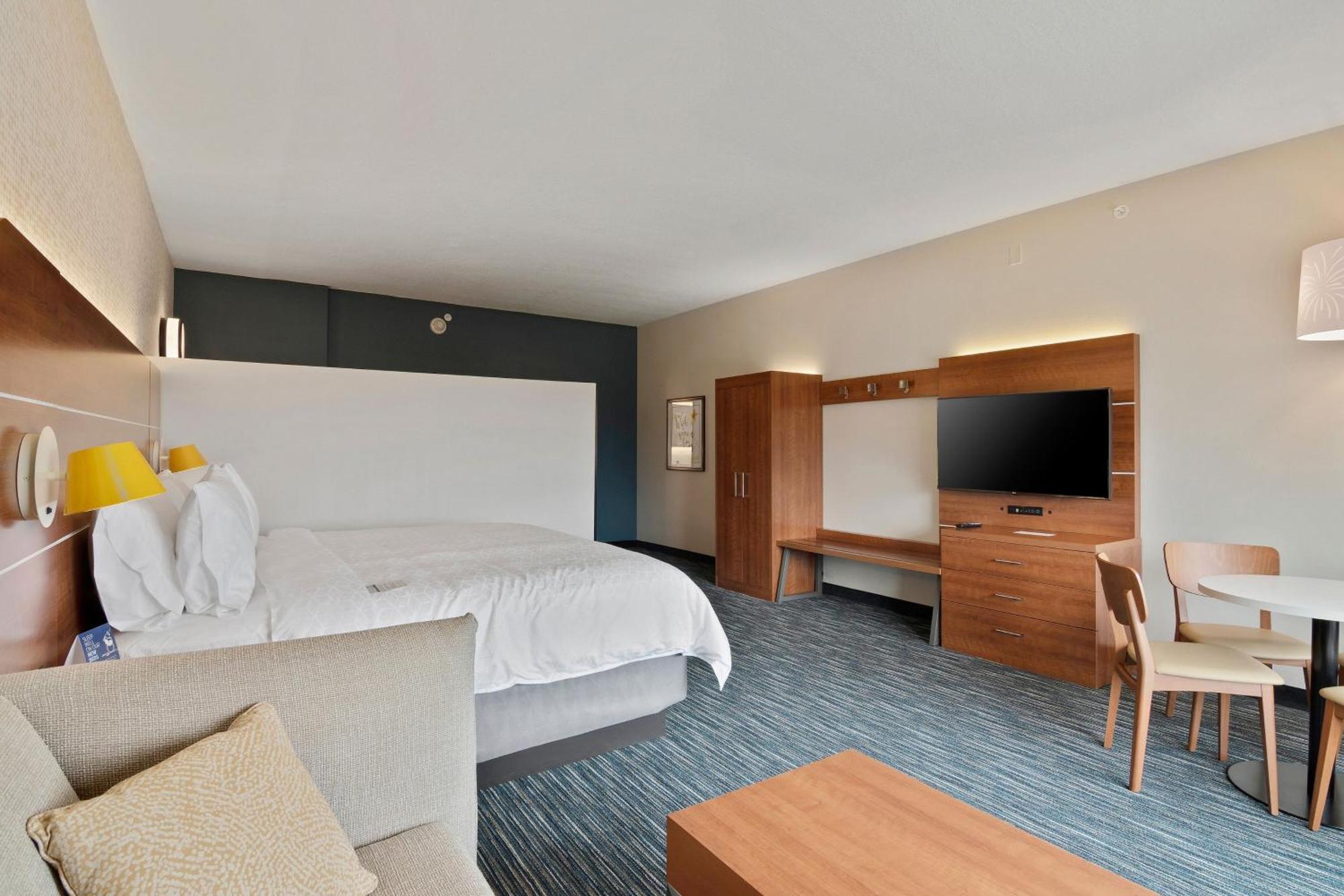 Express & Orlando- Buena Vista By Ihg Hotel