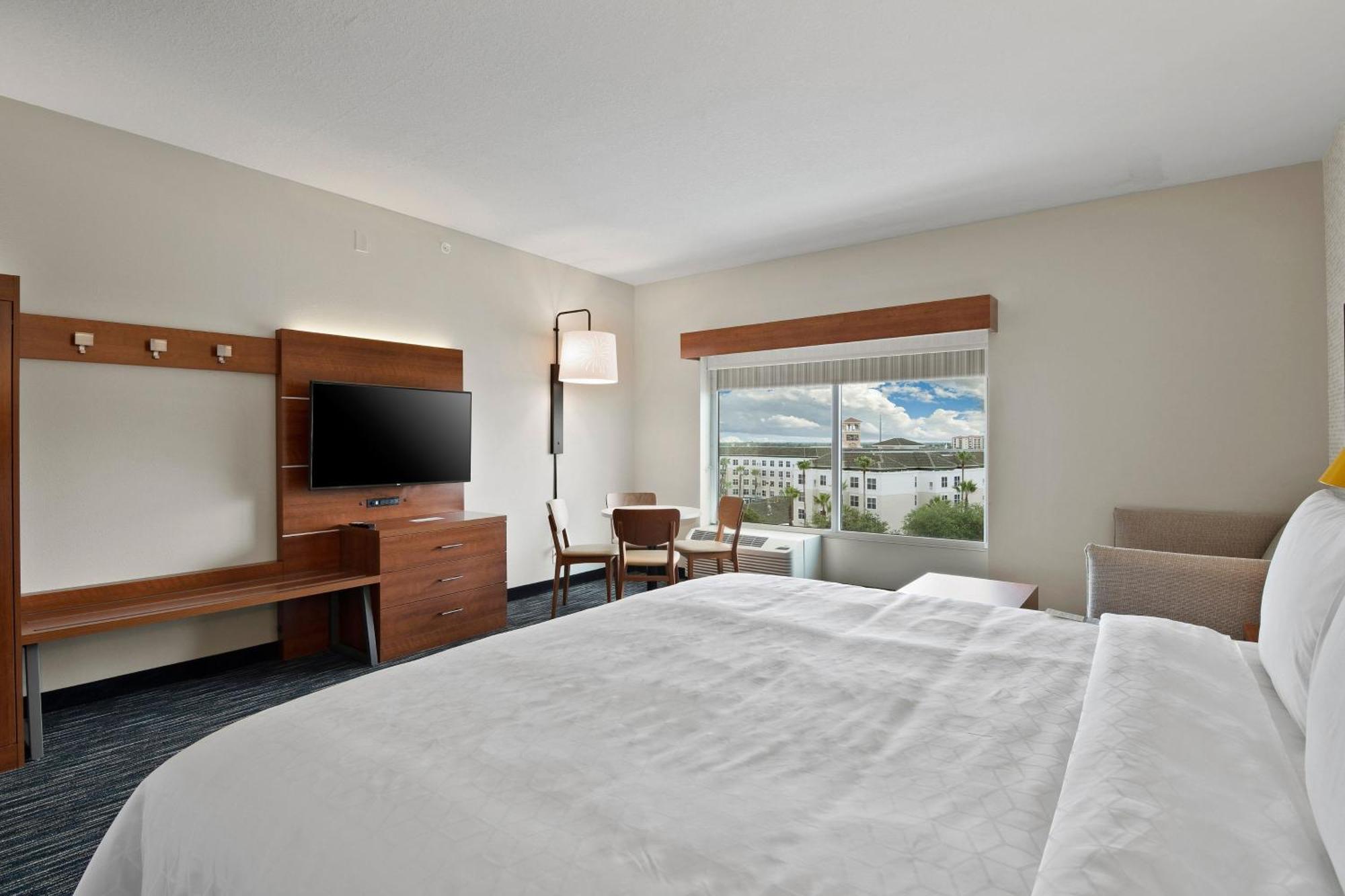 Express & Orlando- Buena Vista By Ihg