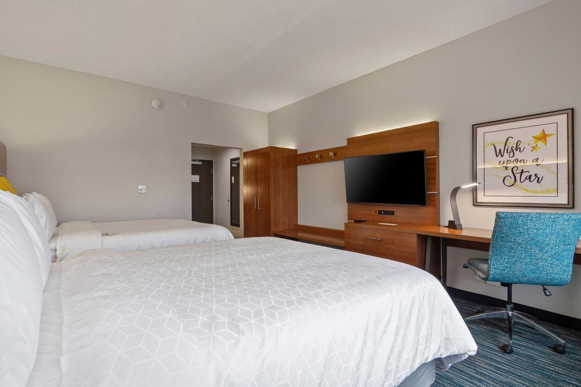 Hotel Express & Orlando- Buena Vista By Ihg
